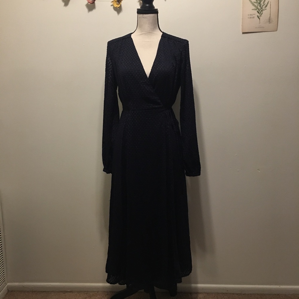 Navy blue wrap dress 🌟
